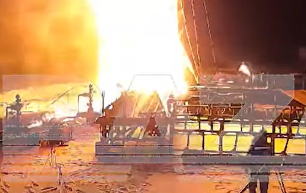 4295775.jpg