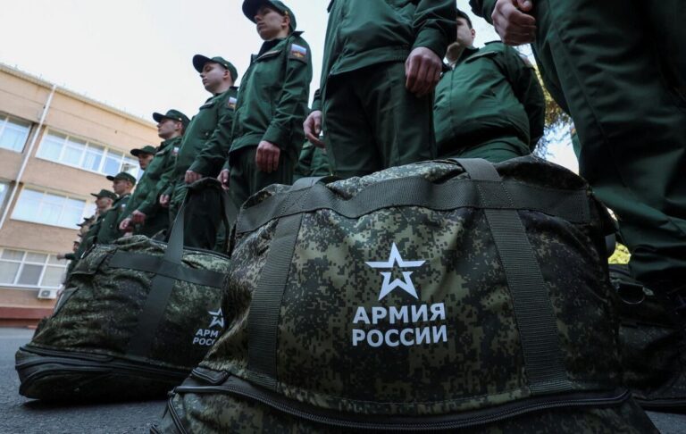 Новини світу - Путін оголосив наймасовіший призов за 14 років
