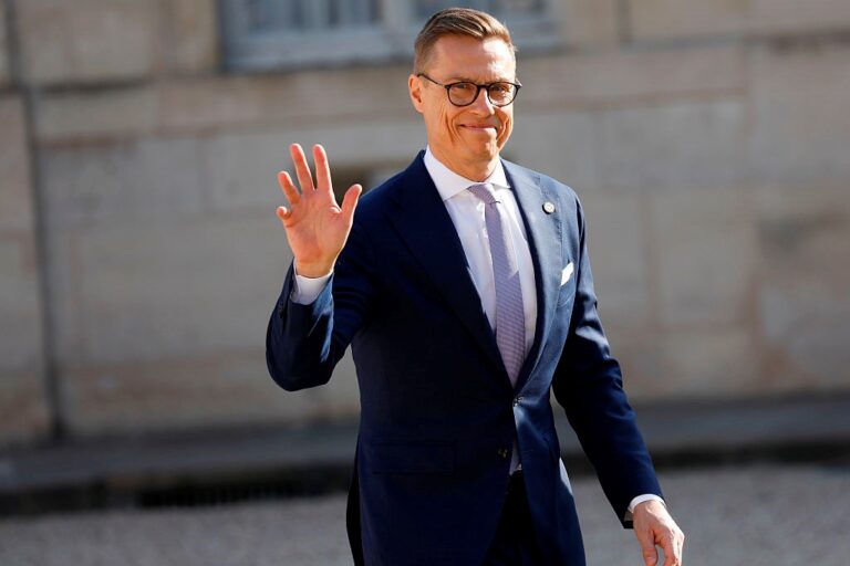 Новини світу - Стубб після зустрічі з Трампом: Терпіння США щодо Росії добігає кінця
