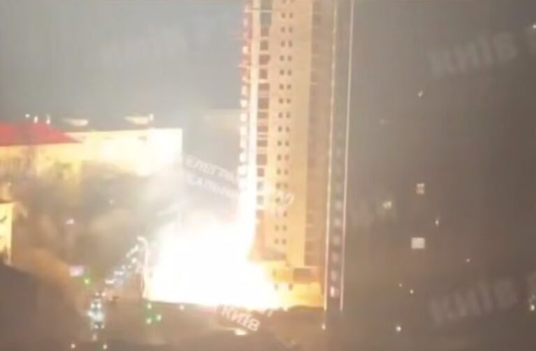 Новини Києва - В Києві вибухнув трансформатор - соцмережі