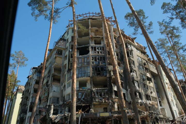 Новини України - Воєнні злочини у Бучі: правоохоронці за рік розкрили 72 вбивства