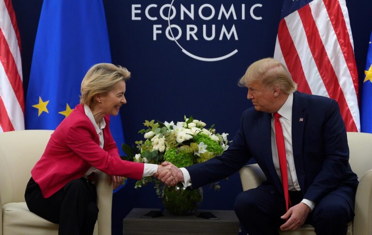 Новини світу - Трамп відклав мита на імпорт з ЄС