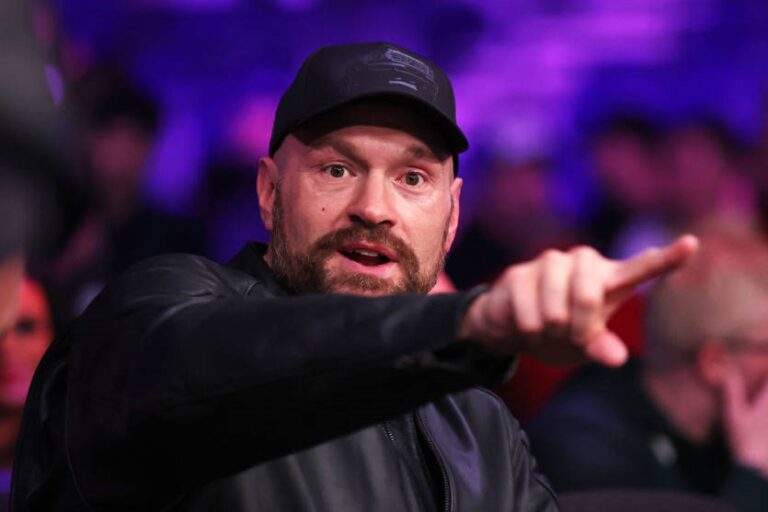 Новини спорту - Бив би в одні ворота: Ф’юрі помріяв про бій із Дюбуа, якби він відбувся
