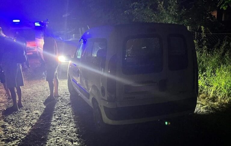 Новини України - На Прикарпатті чоловік стріляв в авто: поранено підлітка