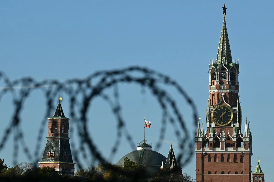 Новини політики - Тераріум однодумців: скільки ще еліта РФ терпітиме Кремль