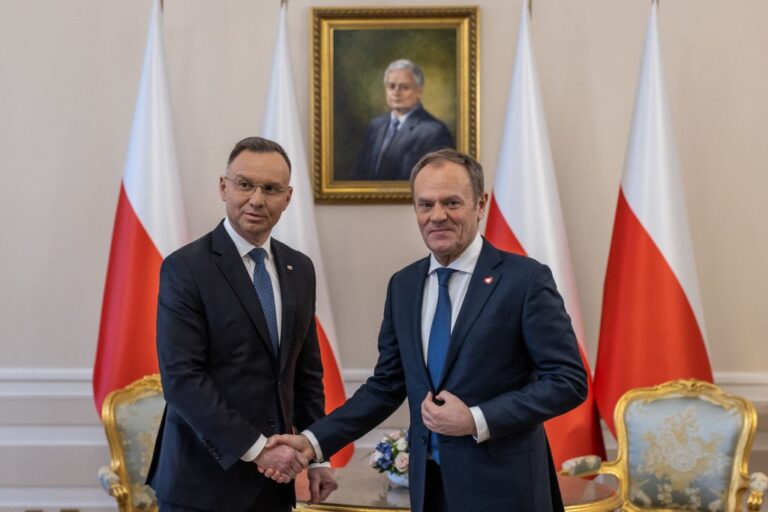 Новини світу - Туск заявив про тривожний стан Дуда наприкінці каденції