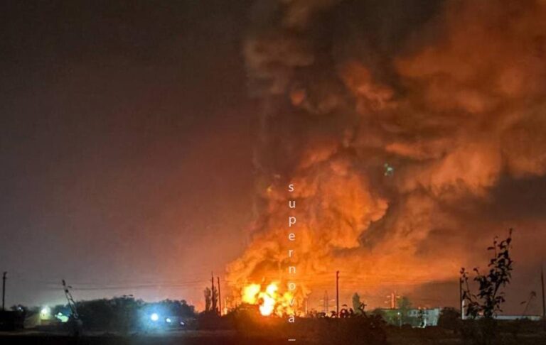 Новини світу - У РФ після удару БПЛА палає нафтобаза – соцмережі