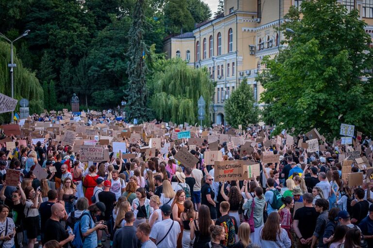 Новини України - ЄС погрожує блокувати €50 млрд допомоги через НАБУ і САП - ЗМІ