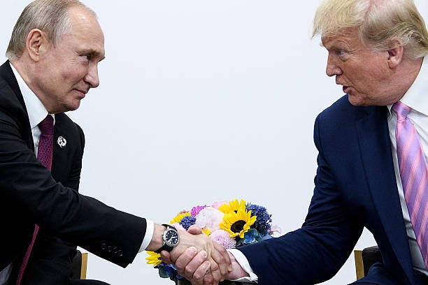 Новини світу - CNN: Путін і Трамп зустрінуться на військовій базі