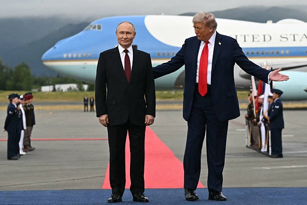 Новини світу - Трамп оцінив саміт і висловився про санкції для РФ