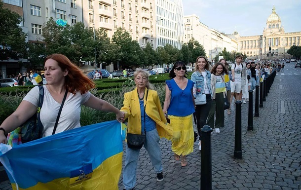 Новини України - Українці стали менше вірити у швидку перспективу вступу в ЄС і НАТО