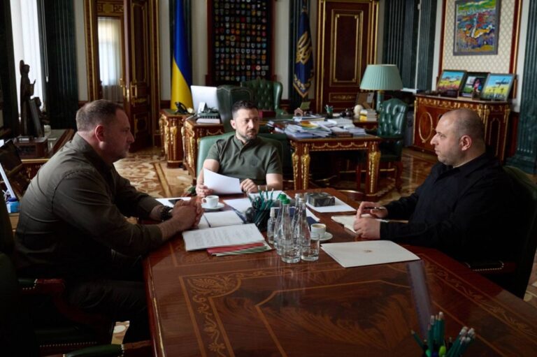 Новини України - Зеленський анонсував новий обмін полоненими з РФ