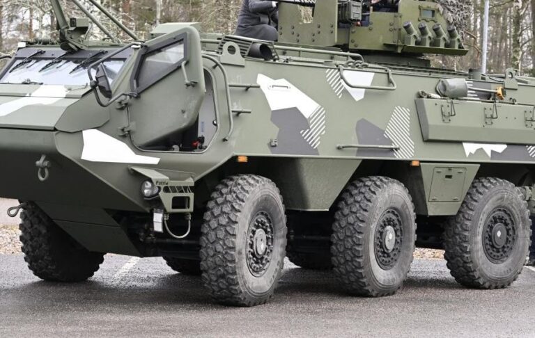 Новини України - Латвія передала для ЗСУ бронетранспортери Patria
