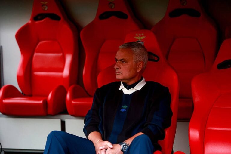 Новини спорту - Моурінью та Бенфіка узгодили деталі контракту - ЗМІ