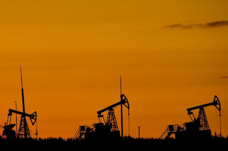 Новини світу - Нафта - ключ до миру? США закривають трубу Росії