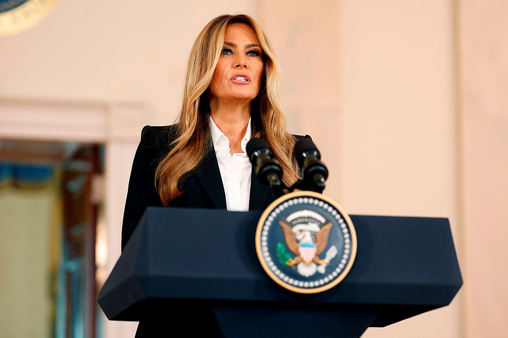 Новини світу - Меланія Трамп отримала особисту відповідь Путіна