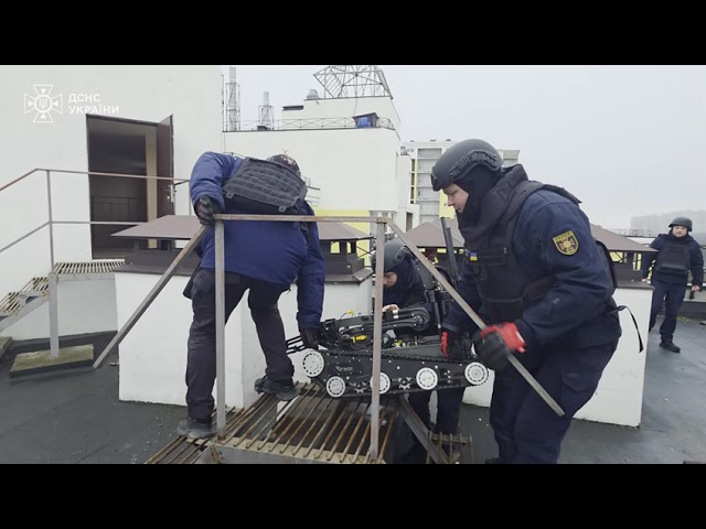 Київщина: унікальну операцію з розмінування провели фахівці ДСНС у Вишгороді