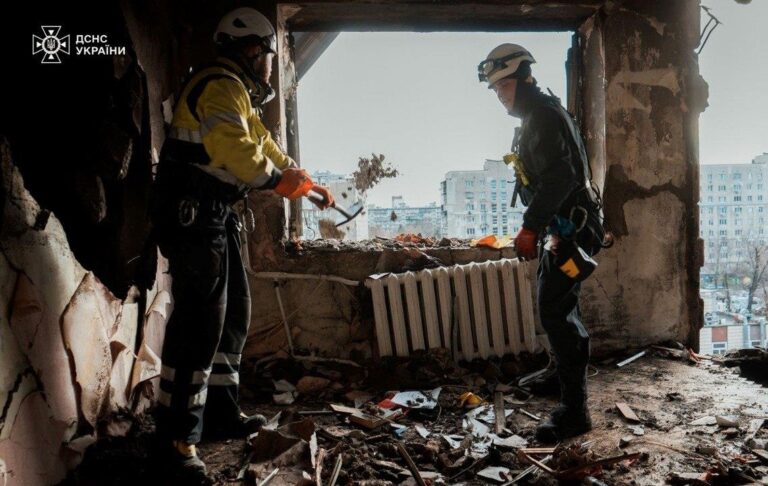 Новини Києва - У Києві знову зросло число жертв російської атаки