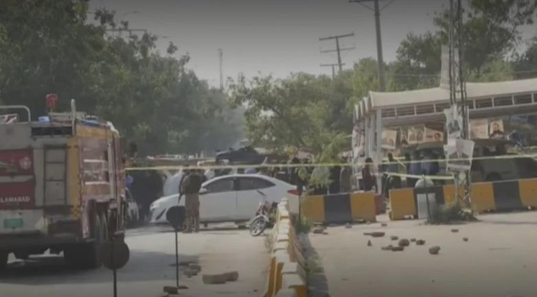 Новини світу - У столиці Пакистану терорист-смертник підірвав себе, загинули 12 людей