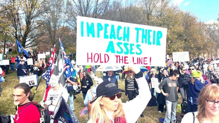 Новини світу - У Вашингтоні протестували проти політики Трампа, зокрема щодо України