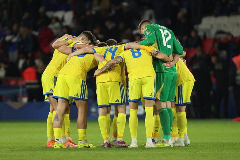 Новини спорту - Україна представила склад на гру з Ісландією, втративши одного хавбека