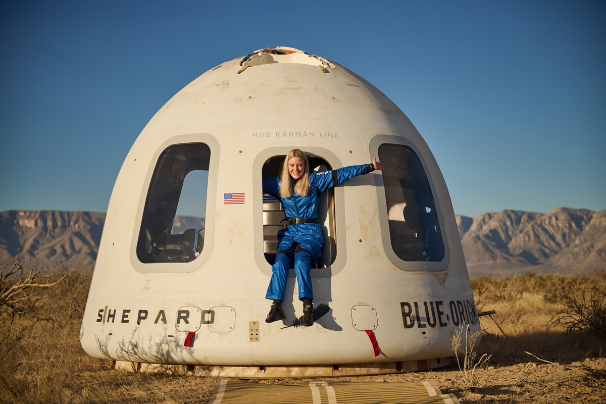 Технології - Blue Origin вперше відправили в космос людину на колісному кріслі