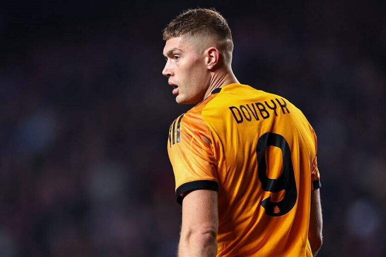 Новини спорту - Довбик відновився і знову тренується з командою