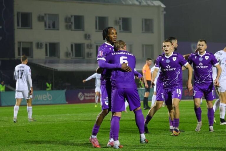 Новини спорту - ЛНЗ успішно грає з Оболонню і стає проміжним лідером чемпіонату