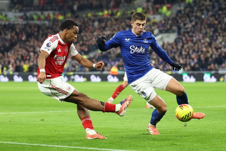 Новини спорту - Оцінка гри Миколенка в матчі проти Арсеналу