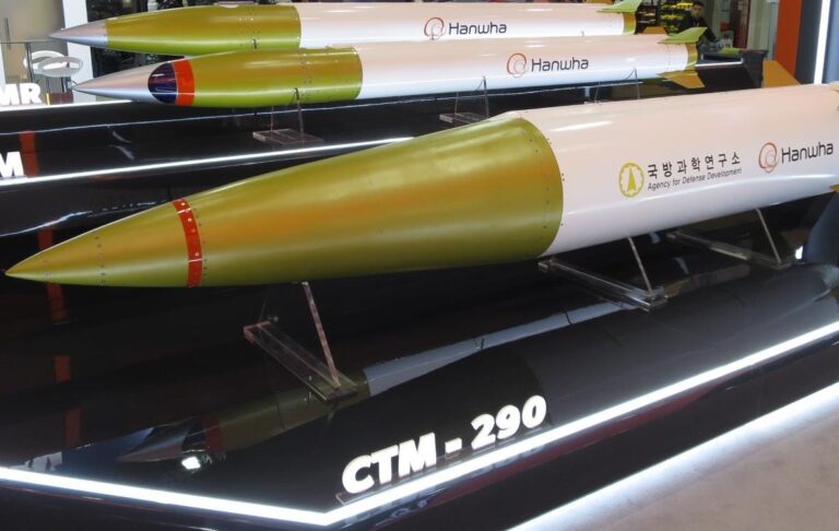 Новини світу - Південна Корея розгорнула "систему-вбивцю далекобійної артилерії" КНДР