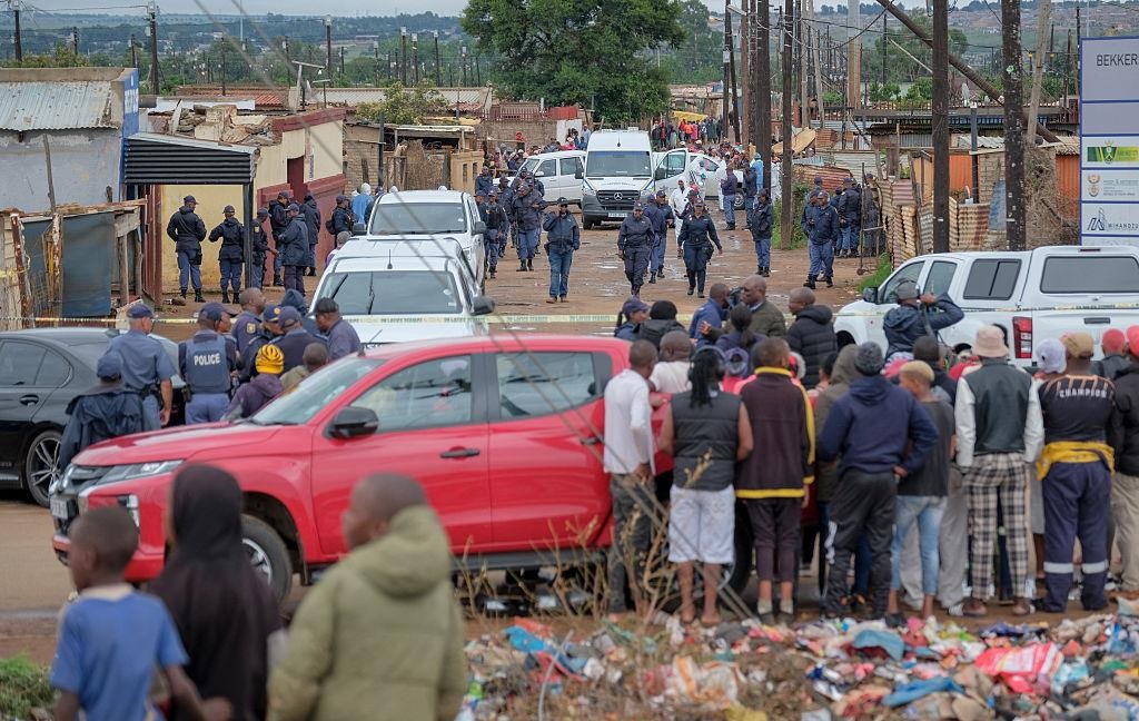 Новини світу - В ПАР сталася масштабна стрілянина в таверні: девять загиблих