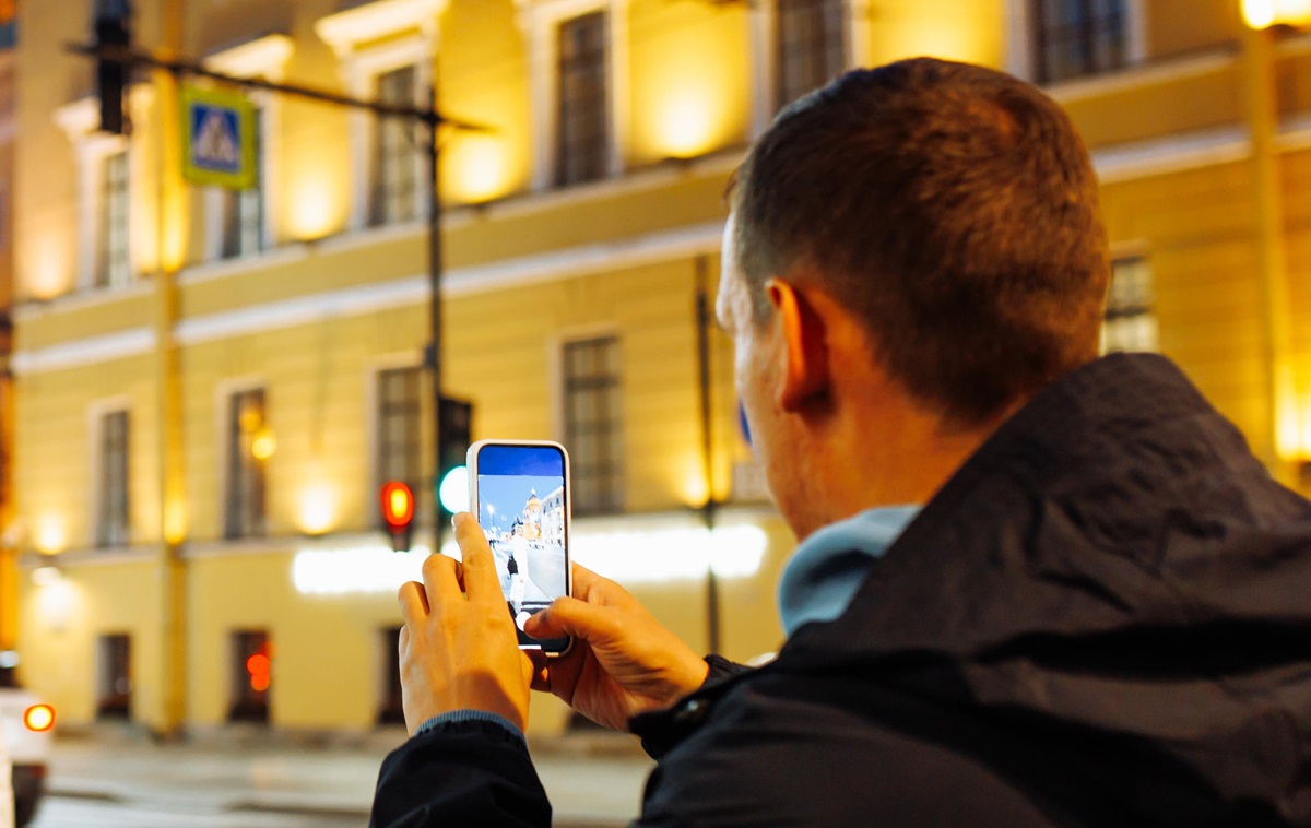 Новини світу - В Петербурзі тиждень повністю відключений мобільний інтернет - ЗМІ