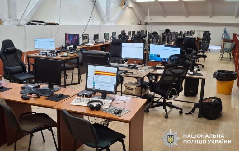 Новини України - В Україні викрили мережу call-центрів, яка ошукала громадян ЄС на 50 млн