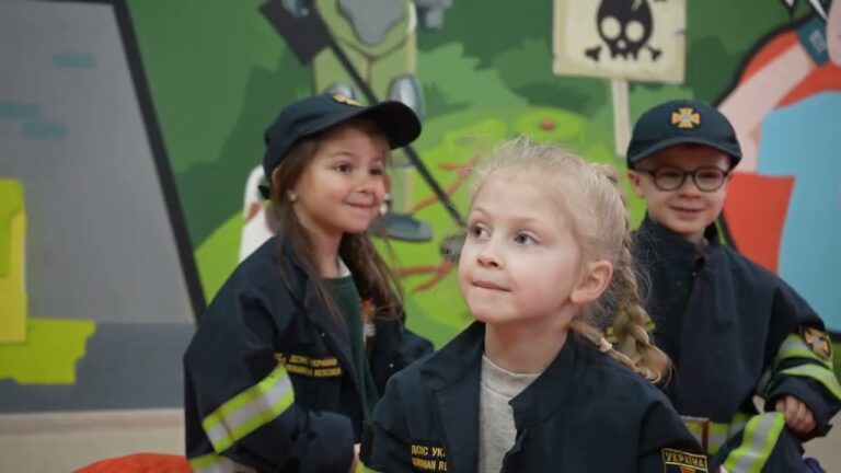 Фото для новини:На Закарпатті у класі безпеки «Вогник» відбулося заняття для вихованців ЗДО «Я СЯМ»