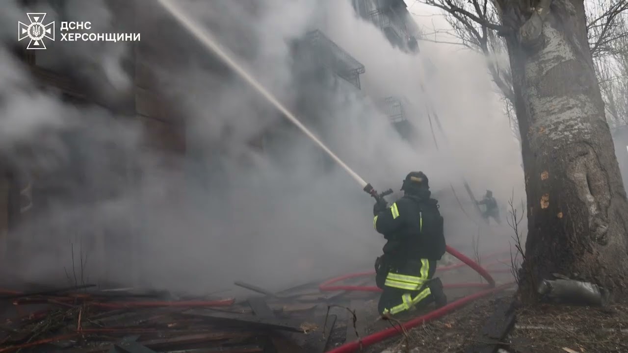 Фото для новини:російські війська не припиняють обстрілів Херсона
