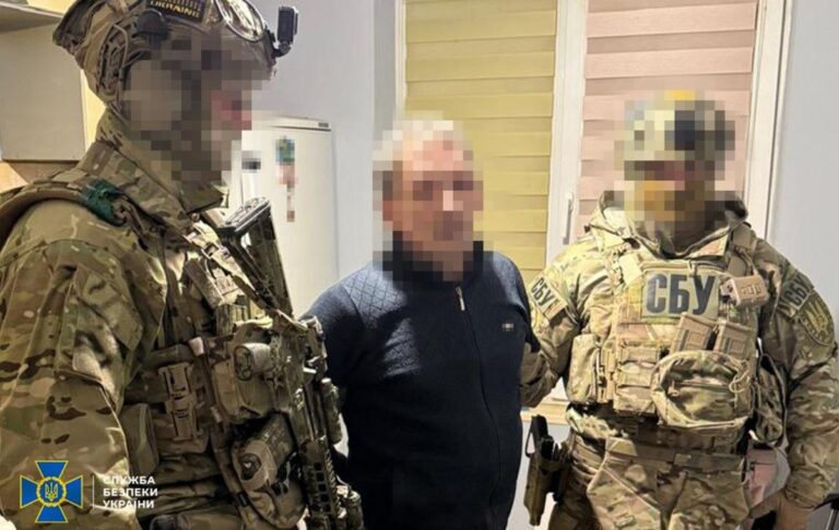 Фото для новини:Агенти ГРУ розвідували наслідки удару Орєшніка