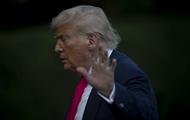 Фото для новини:Американці усе менше підтримують Трампа - соцопитування