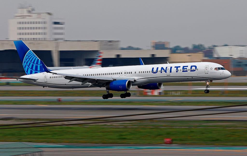 Фото для новини:Авіакомпанії США попередили про можливу військову активність