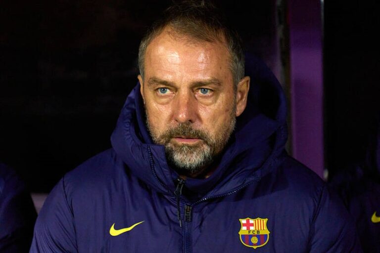 Фото для новини:Барселона почала пошук заміни Гансу Фліку