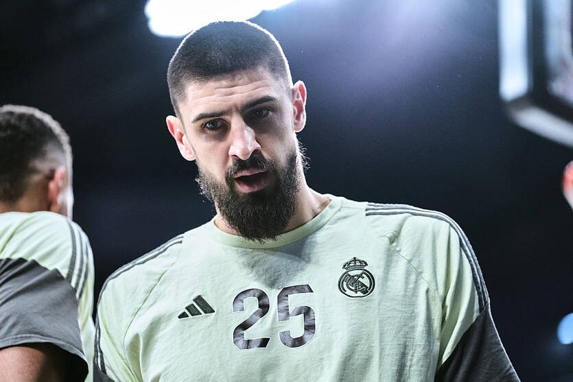 Фото для новини:Баскетбольне протистояння з Барселоною виграв Реал Мадрид