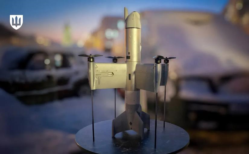 Фото для новини:Британській делегації показали найновішу версію дрона Octopus