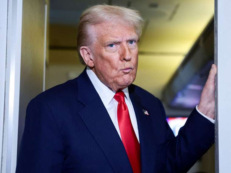 Фото для новини:Час спливає Трамп погрожує Ірану жорстокою атакою авіаносної групи Авраам Лінкольн