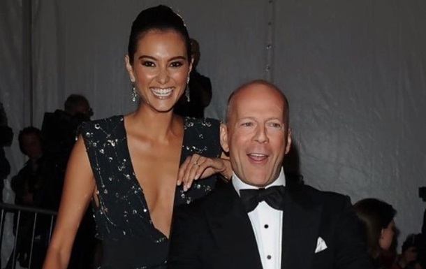 Фото для новини:Дружина Брюса Вілліса розповіла, що актор не усвідомлює своєї деменції