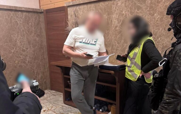 Фото для новини:Екс-нардепу оголосили про підозру в захоплення землі в Києві