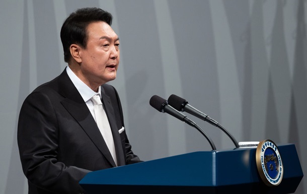 Фото для новини:Експрезиденту Південної Кореї оголосили вирок