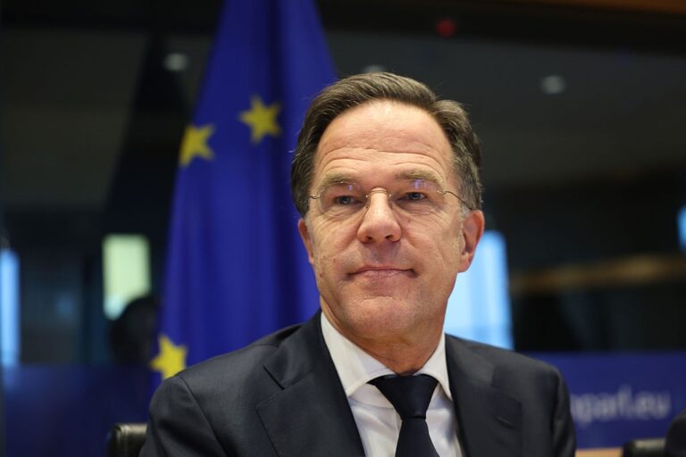 Фото для новини:Генсек НАТО назвав ризики автономної оборони ЄС