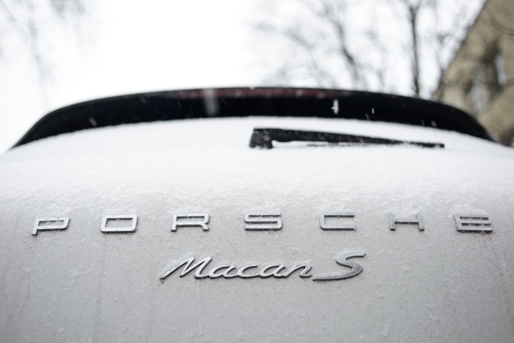 Фото для новини:Глушилки дронів у Росії масово виводять з ладу BMW та Porsche - ЗМІ