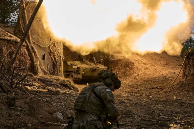 Фото для новини:Інтенсивність боїв зростає: ГШ назвав, де найгарячіше