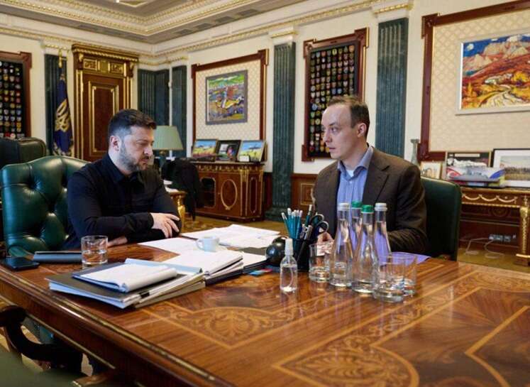 Фото для новини:Кар'єра на держслужбі та золота нерухомість як збагатилася родина уповноваженого з питань санкцій Власюка