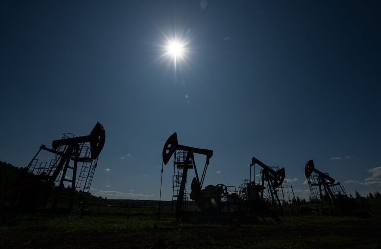 Фото для новини:Китай наростив закупівлі російської нафти - ЗМІ